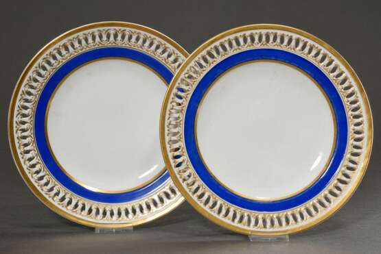 2 Meissen Teller mit durchbrochenem Rand in Blau-Gold staffiert, 19.Jh., Bossiernr.: 22, Ø 23,5cm, etwas berieben - Foto 1