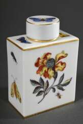 Meissen Teedose mit polychromer Malerei „Holzschnitt Blumen und Insekten“ sowie Goldstaffage, 20.Jh., Modelnr.: 52868, Bossiernr.: 93, Jahreszeichen: 1978, Dekornr.: 204610, Malernr.: 196, 10,5x6,8x4cm