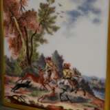 Paar Meissen Teedosen mit polychromer Malerei „Jäger in Landschaft“ nach Vorbild Philip Wouwerman, Goldstaffage, 20.Jh., Modellnr.: 52868, Bossiernr.: 93, Jahreszeichen: 1978, 10,2x6,8x4,8cm - Foto 3