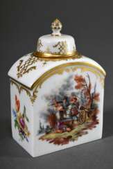 Kleine Meissen Teedose mit polychromer Malerei „Reiterszene“ und Goldstaffage, Modellnr.: 52860, 9,2x6,2x4cm