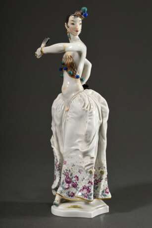 Meissen Figur „Spanische Tänzerin“, polychrom staffiert, Entw.: Paul Scheurich 1933, Jubiläumsmarke 1883-1983, Modellnr.: G7077, Bossiernr.: 109, H. 27,5cm - фото 1