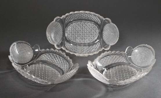 3 Ovale Biedermeier Kristall Schalen mit reichem Baccarat Schliff und fein gezacktem Rand, 7,3x25,5x16,2cm, min. best. - фото 1