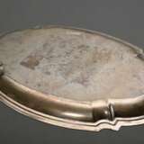 Ovales Tablett mit vierfach eingezogenem Rand, J. Wagner & Son, NY/ USA, Silber 925, 725g, 41x28,5cm, Gebrauchsspuren - фото 2