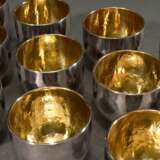 12 Martellierte handgearbeitete Champagner Tumbler, Silber 999, innen vergoldet, 3312g, H. 7cm, Ø 8cm - Foto 3