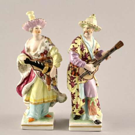 Une paire en porcelaine de Musiciens Chinois Hand Painted 17 г. - фото 3