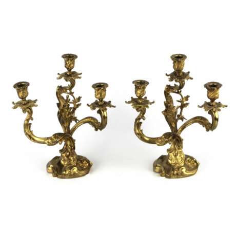 Paire de candelabres rocaille en bronze dore. Gilded bronze Rococo 30 г. - фото 1