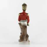 Figurine en porcelaine Hussard avec un rapport. Фарфор 23 г. - фото 3