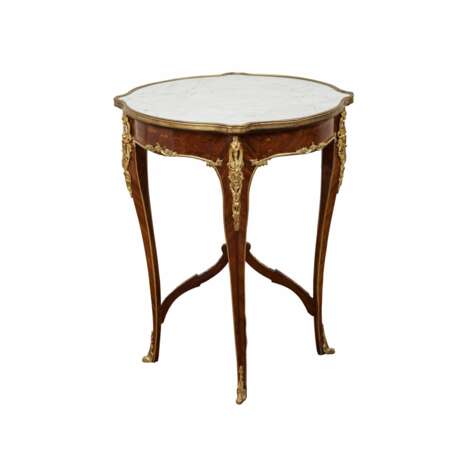 Table de salon elegante avec un plateau en marbre. Mahogany veneer Rococo 77 - photo 1