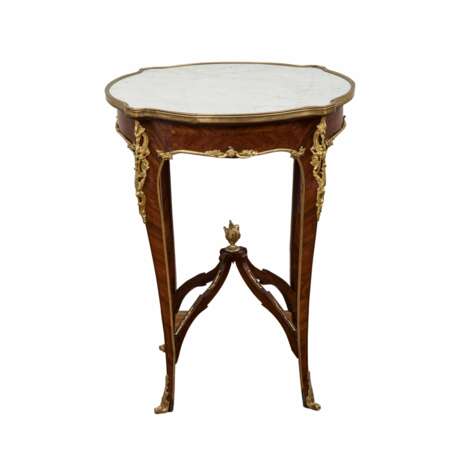 Table de salon elegante avec un plateau en marbre. Mahogany veneer Rococo 77 - photo 2