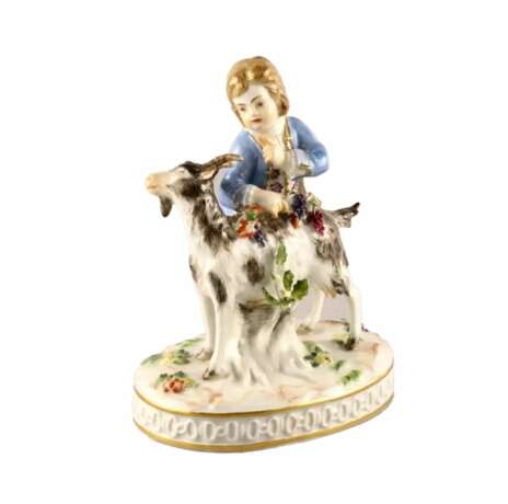 Figurine en porcelaine Gar&ccedil;on avec une ch&egrave;vre. Meissen Polychrome painting Rococo 14.5 - photo 1