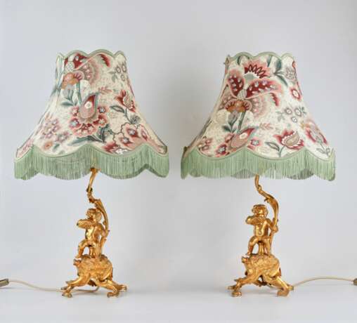 Paire de lampes de table Putti Gilded bronze Neorococo 61 - photo 1