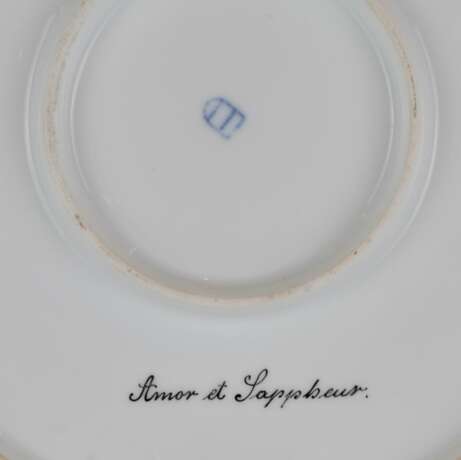 Grande assiette viennoise avec Cupidon et Venus. Porcelaine Eclecticism 3 - photo 4