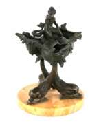 Marmor. Miniature de cabinet en bronze - Allegorie de lelement eau. 