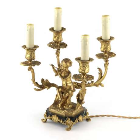 Lampes jumelees en bronze dore avec des amours jouant de la musique. Marble and gilded bronze Napoleon III 37 - photo 8
