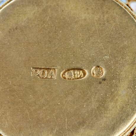 Kovsh en argent avec emaux peints. Moscou 20&egrave;me artel. 1908-1917 Silver 84 Cloisonné enamel Gilding 3 г. - фото 7