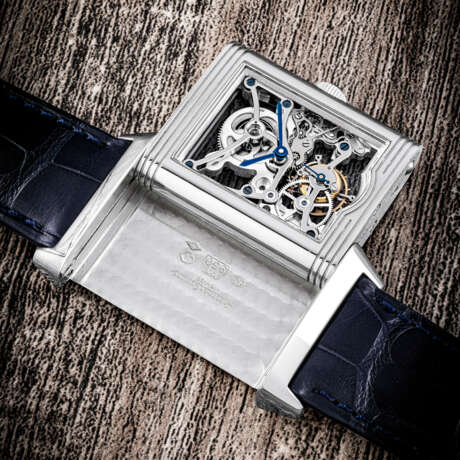 JAEGER-LECOULTRE. A RARE PLATINUM LIMITED EDITION REVERSIBLE SKELETONISED TOURBILLON WRISTWATCH - Foto 1