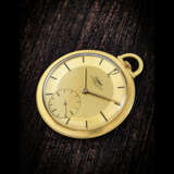 AUDEMARS PIGUET. A VERY RARE AND ATTRACTIVE 18K GOLD POCKET WATCH WITH TWO-TONE CHAMPAGNE DIAL - фото 1