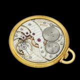AUDEMARS PIGUET. A VERY RARE AND ATTRACTIVE 18K GOLD POCKET WATCH WITH TWO-TONE CHAMPAGNE DIAL - фото 3