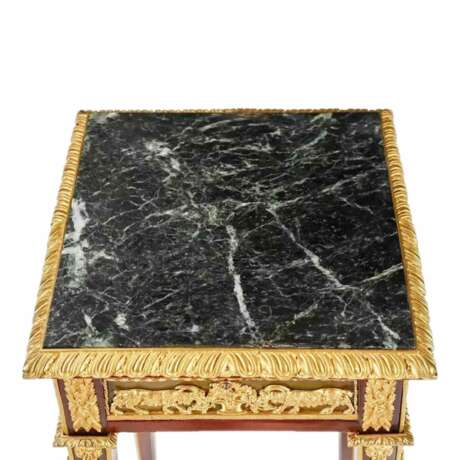 Console fran&ccedil;aise en acajou et bronze dore. DANS LE STYLE DE FRANCOIS LINKE. Bronze marble wood Eclecticism 87.5 - Foto 3