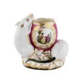 Composition decorative avec deux souris pr&egrave;s de l`oeuf. KPM XIXe si&egrave;cle. Porcelain Hand Painted Gilding Neo-baroque 8 - Foto 3