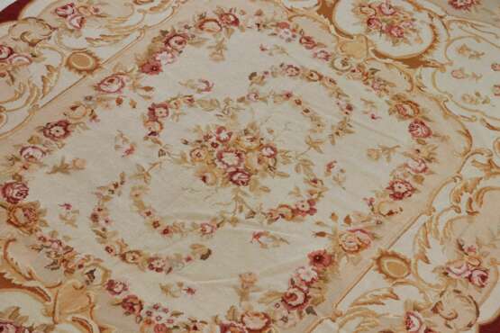 “19th century French carpet in Aubusson style. ” Wool Eclecticism 265 - photo 3