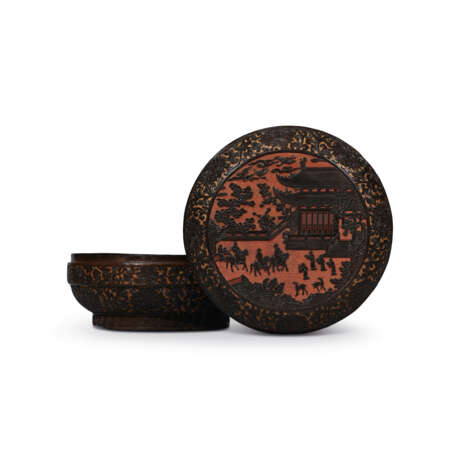A RARE AND IMPORTANT INSCRIBED TRICOLOUR CARVED LACQUER BOX AND COVER - фото 1