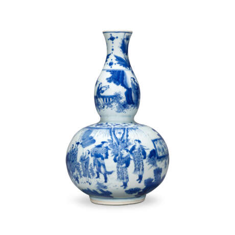 A BLUE AND WHITE ‘BINGJI AND THE BUFFALO’ DOUBLE-GOURD VASE - фото 2