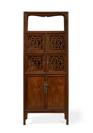 A HUANGHUALI DISPLAY CABINET - photo 1