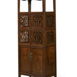 A HUANGHUALI DISPLAY CABINET - photo 2