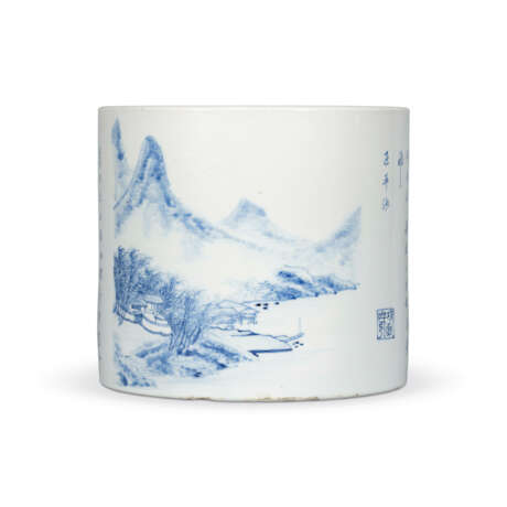 A LARGE BLUE AND WHITE ‘WILD GEESE AND LANDSCAPE’ BRUSH POT - фото 2