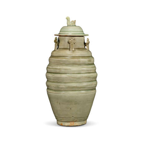 A LONGQUAN CELADON JAR AND COVER - photo 1