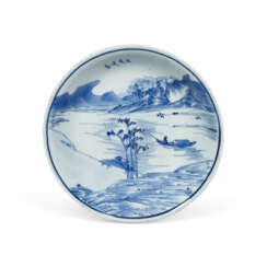 A SMALL BLUE AND WHITE ‘MASTER OF THE ROCKS’ SHALLOW DISH