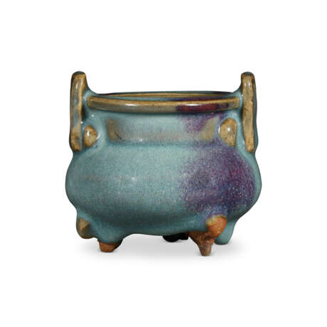 A SMALL JUN PURPLE-SPLASHED TRIPOD CENSER - фото 1