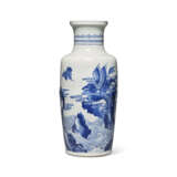 A LARGE BLUE AND WHITE ‘MYTHICAL BEASTS’ ROULEAU VASE - фото 1