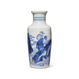 A LARGE BLUE AND WHITE ‘MYTHICAL BEASTS’ ROULEAU VASE - photo 3