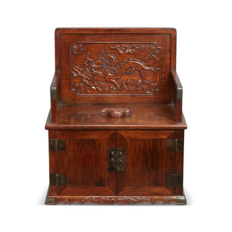 A RARE HUANGHUALI DRESSING CASE WITH MIRROR STAND - photo 2