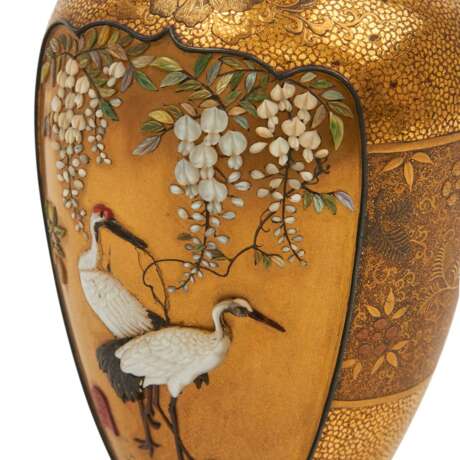 Feines Goldlack Väschen. JAPAN, 20. Jahrhundert. - Foto 5