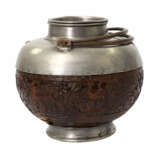 Teekanne aus Zinn und Kokosnuss. CHINA, 1. Hälfte 20. Jahrhundert. - Foto 3