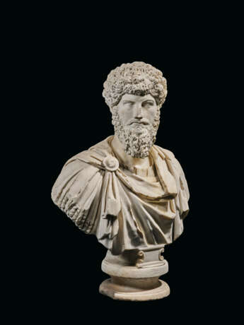 A MONUMENTAL ROMAN MARBLE PORTRAIT BUST OF THE EMPEROR LUCIUS VERUS - фото 1