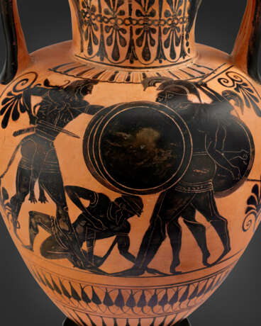 AN ATTIC BLACK-FIGURED NECK-AMPHORA AND LID - photo 4