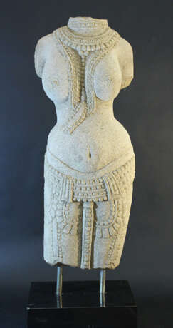 Indian stone scultpure of a female torso with necklaces and jewelry around the hips - фото 1