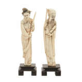 Zwei Statuetten aus Elfenbein. CHINA, 1900-1945. - photo 2