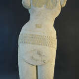 Indian stone scultpure of a female torso with necklaces and jewelry around the hips - фото 3