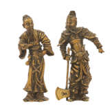 Paar asiatische Figuren aus Metall. 20. Jahrhundert. - photo 2
