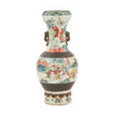 Famille Verte-Vase. CHINA, um 1900. - photo 2