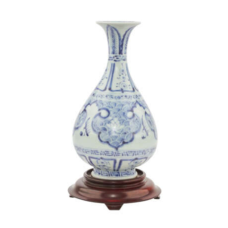 Blau-weisse Vase. CHINA, um 1900 - Foto 3