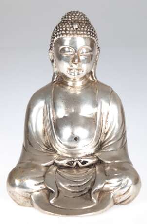 Buddha-Figur "Shakyamuni", Metall, silberfarben gefasst, H. 17 cm - фото 1