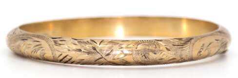 Armreif, 835er Silber vergoldet, ziseliert, Handarbeit, Steckschloß mit Sicherheitsacht,13 g, Innen-Dm. 5,7 cm - фото 1