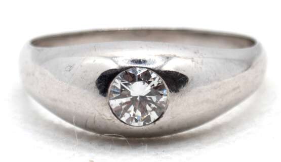 Brillant-Ring, 585er WG, mit Brillant-Solitär von 0,7 ct., vsi, 8,5 g, RG 67,5 - Foto 1