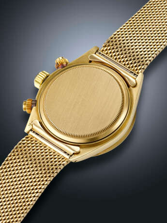 ROLEX, RARE YELLOW GOLD CHRONOGRAPH 'DAYTONA', WITH CHAMPAGNE 'OYSTER SPLIT' DIAL, REF. 6265 - photo 3